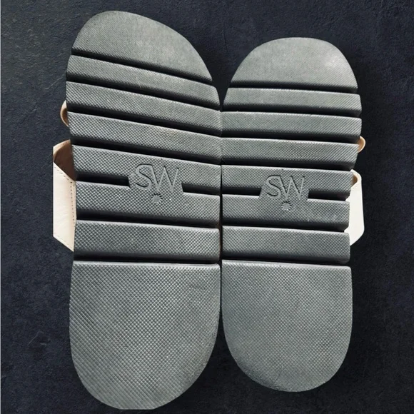 Stuart Weitzman Women's White Cross-Strap Sandals - Picture 3 of 6